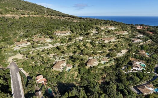 Luxury villa with 5 bedrooms and spectacular sea views