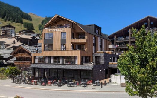 Appartement 4 pièces coin montagne et terrasse