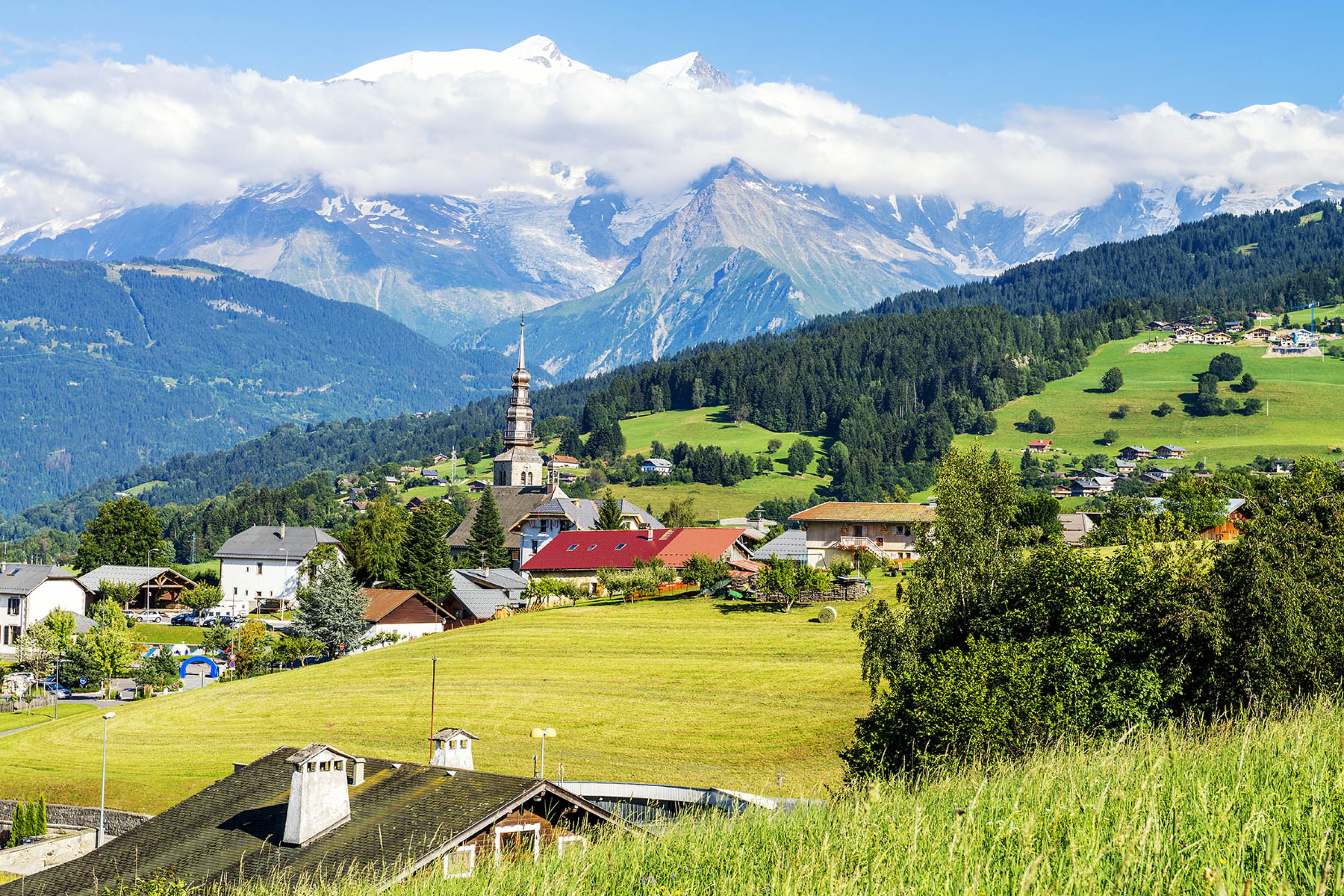 Combloux-Village-Montagne-Ete-web