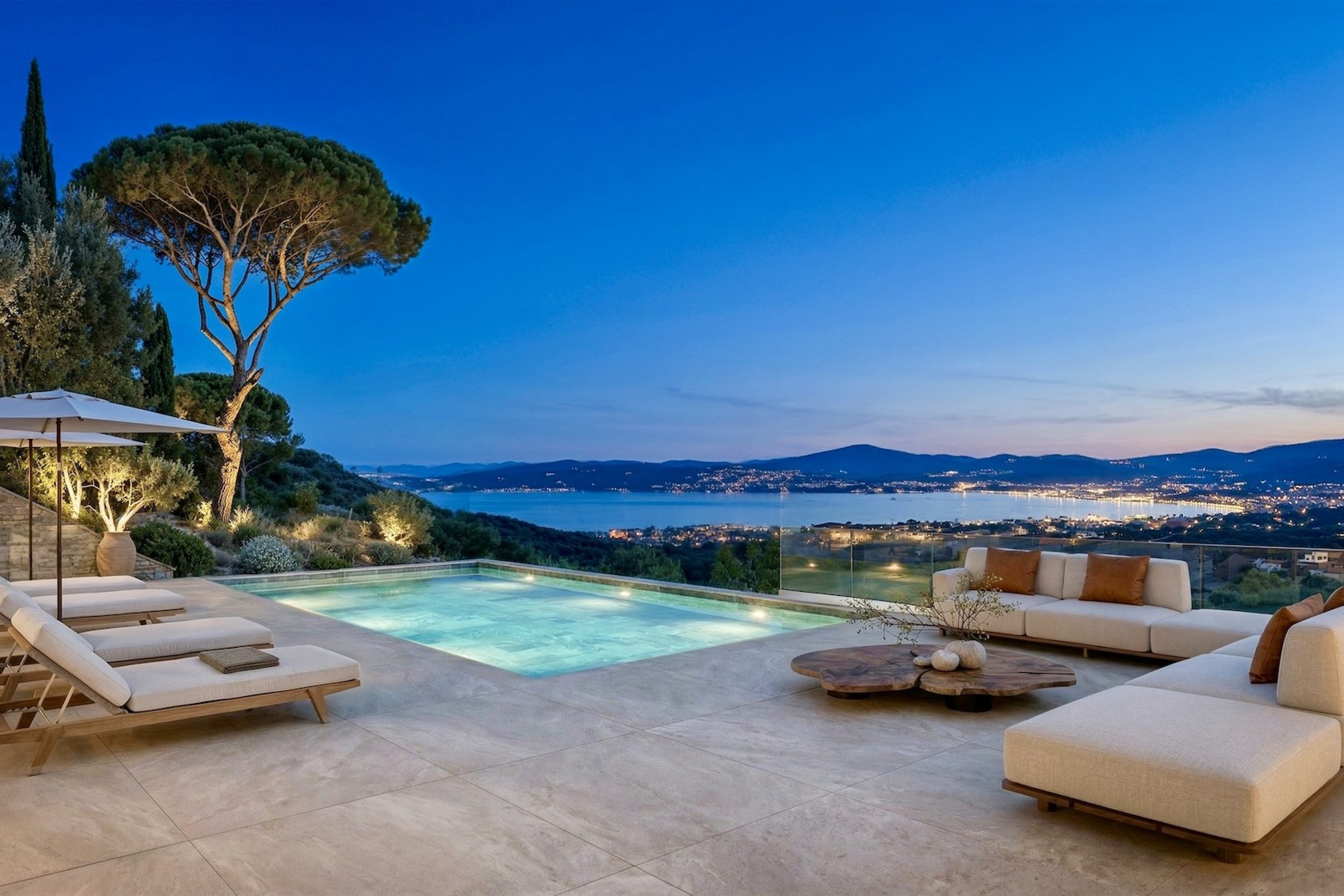 villa2_la-ponche-les-villas-de-beauvallon-grimaud-terrasse-nuit
