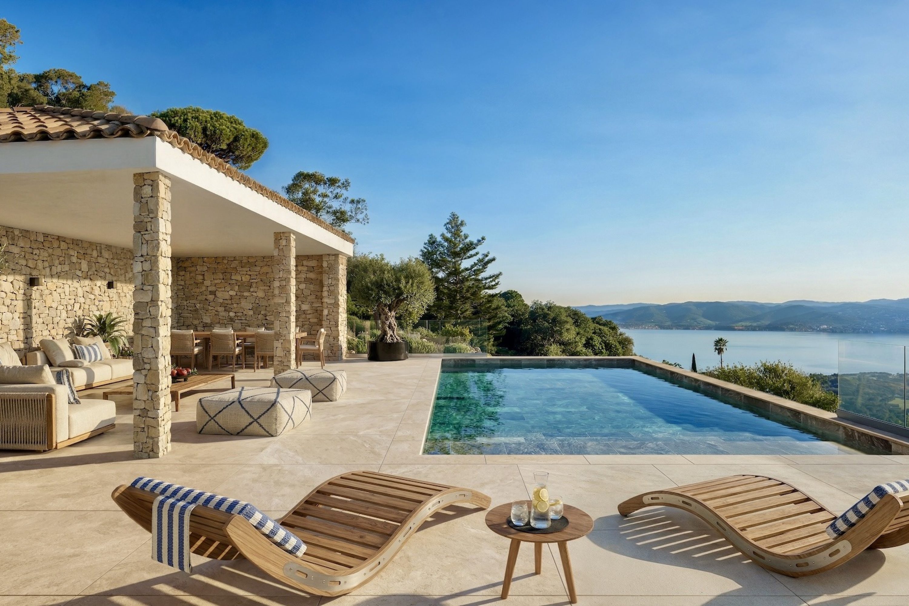 villa5_lescalet-les-villas-de-beauvallon-grimaud-terrasse-piscine-vue-golfe-de-saint-tropez