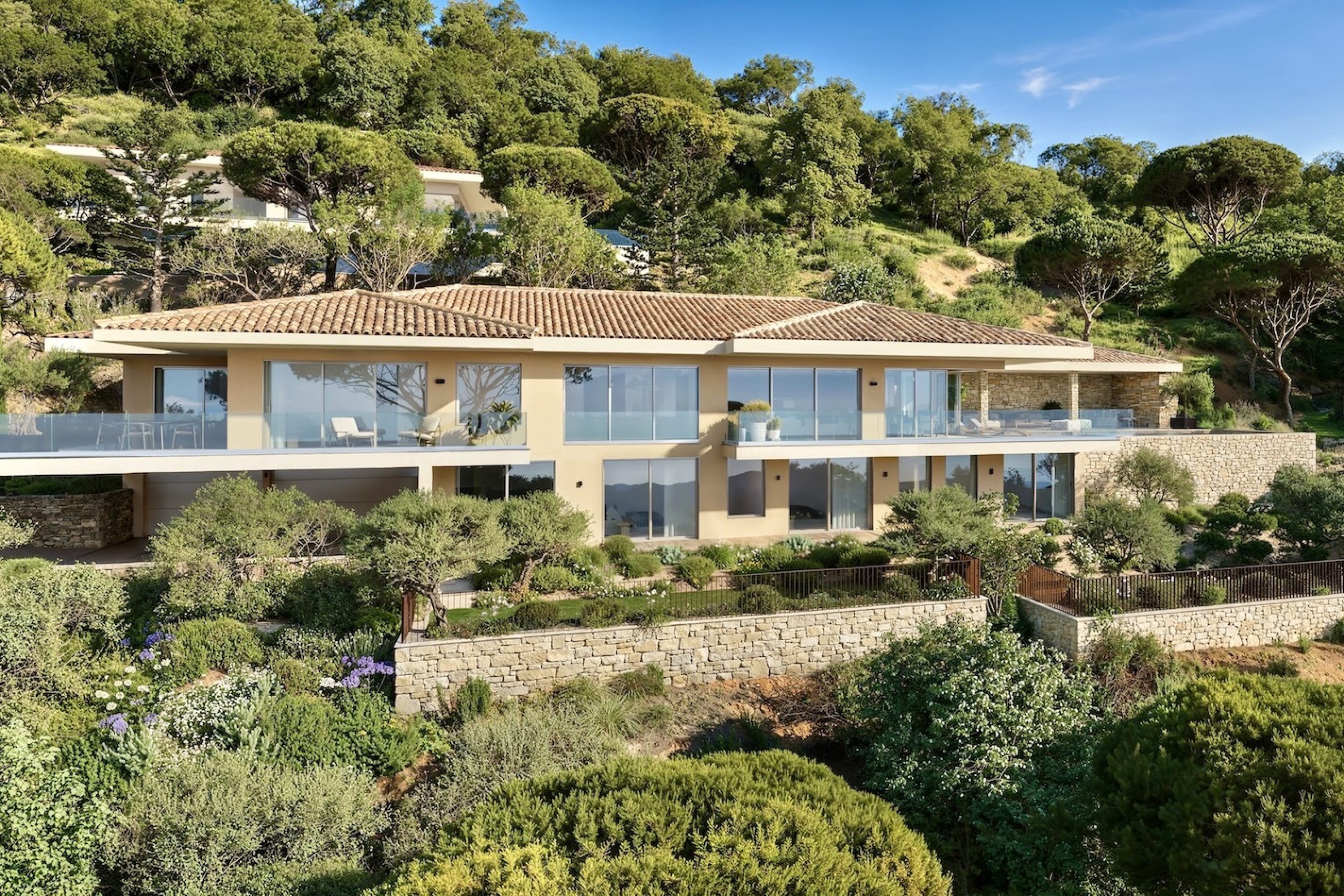 villa5_lescalet-les-villas-de-beauvallon-grimaud-vue-exterieure
